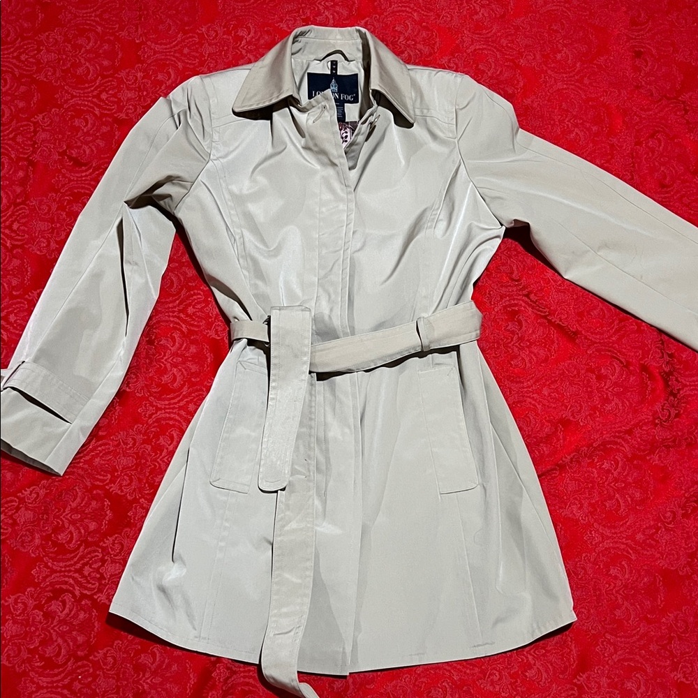 London Fog Women's Beige Trench Coat - Picture 2 of 9